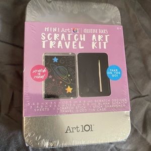 NWT Art 101 mini scratch art travel kit in tin carrying case.